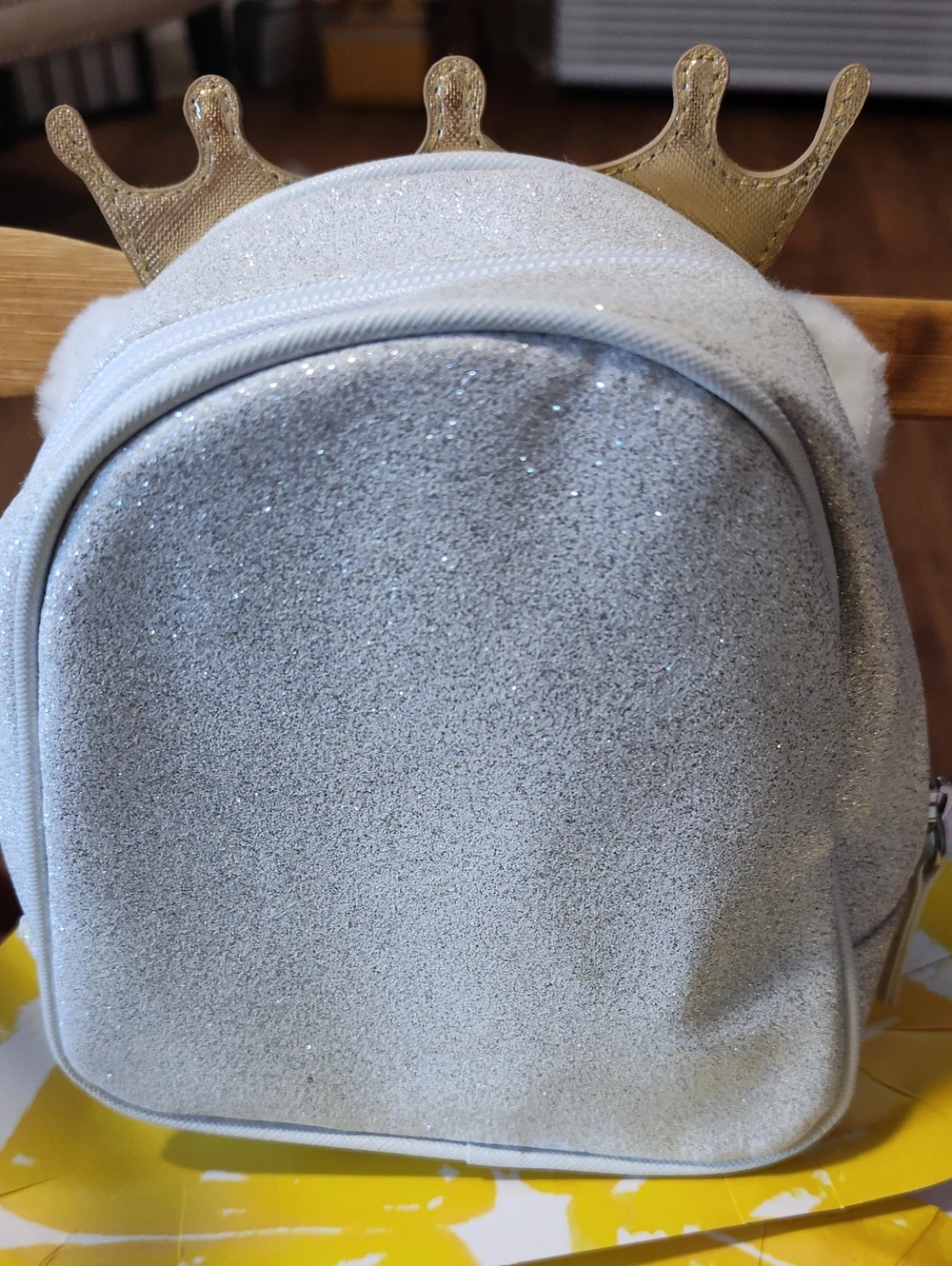Bath & Body Works ROYAL POLAR BEAR GOLD CROWN cosmetic bag empty Fur / Glitter